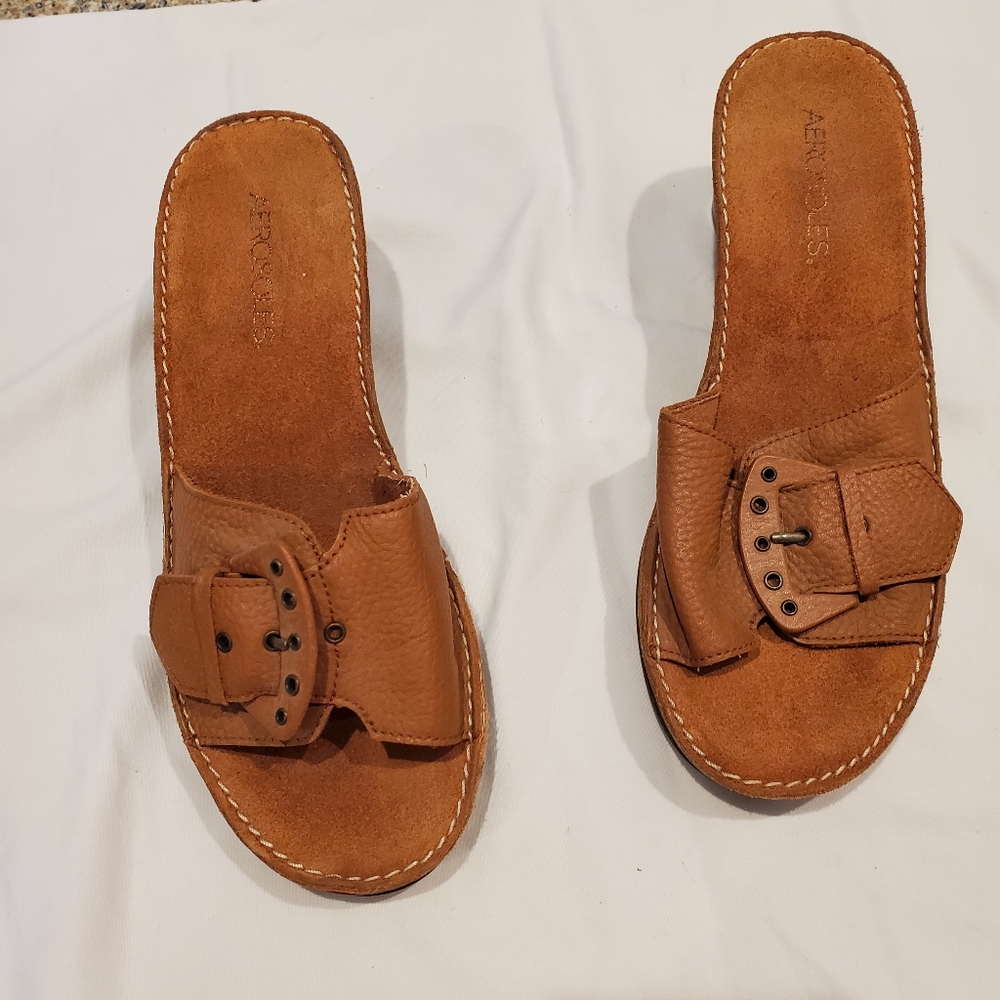 Aerosoles 8.5 wedge sandal carmel color